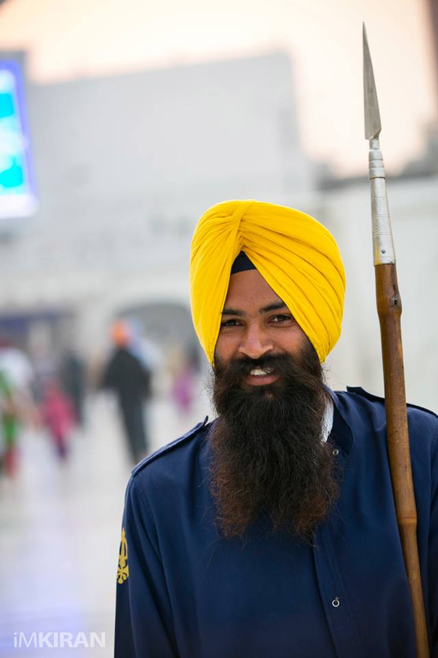 this guard was very interested in my journey and my contacts in Malaysia, his questions were very detail like how much can a worker earn and what a day income like.