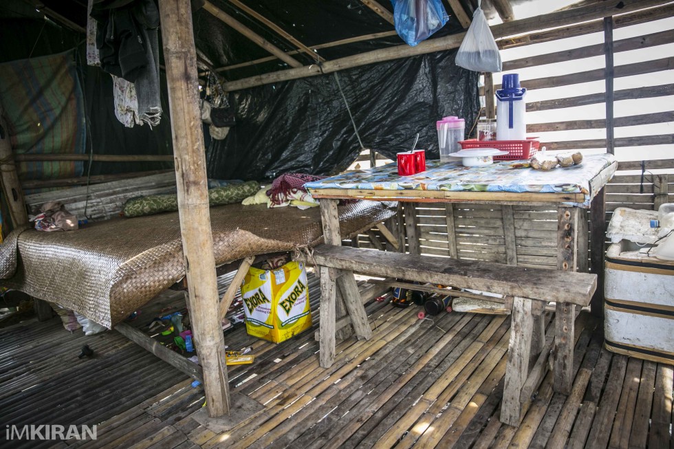 Another home we visited, here is the master bedroom with the dining beside it. The kitchen, bathroom and toilet are all in this space too.