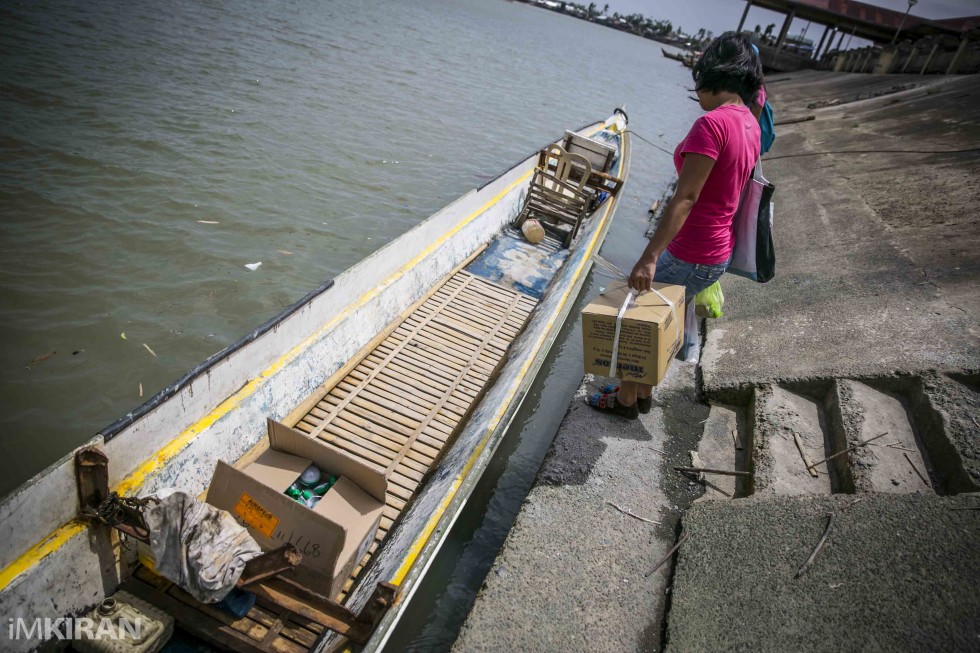 The village Butacal, sent a boat for us after we contacted the village head. Amazing support from the village people. There was no cost to us for this ride, usually other NGOs will be charged from 1000-2000 pesos (Rm70-Rm80) for the fuel, even with the local city boat. We work as individuals so we get things done easier. 