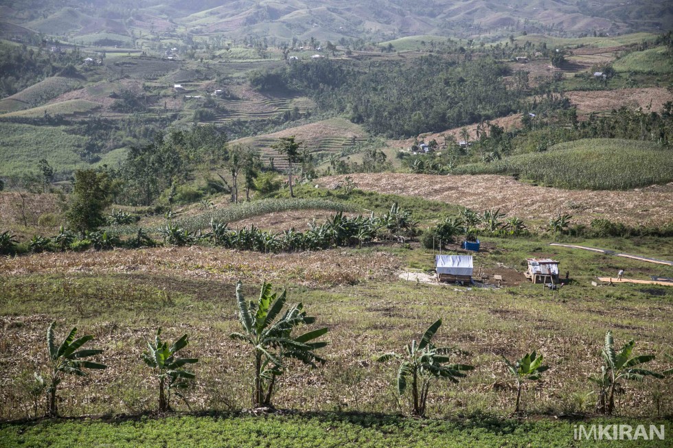 A temporary shelter from a distance.. - Ati Tribe, Mount Tag-ao, Capiz