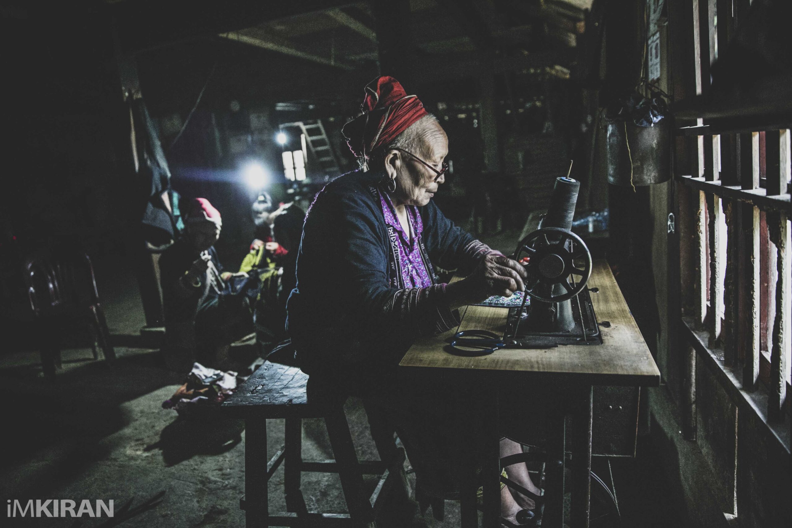 Mama Red Dao Of Ta Phin Mountain