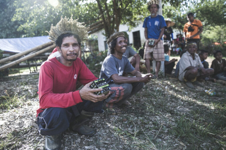 Donating 480 Solar Lights to Temiar Tribes, with DIGI Malaysia